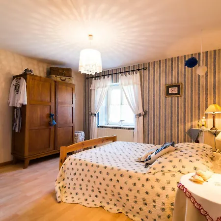 Au Pre Des Poulains * Ostheim